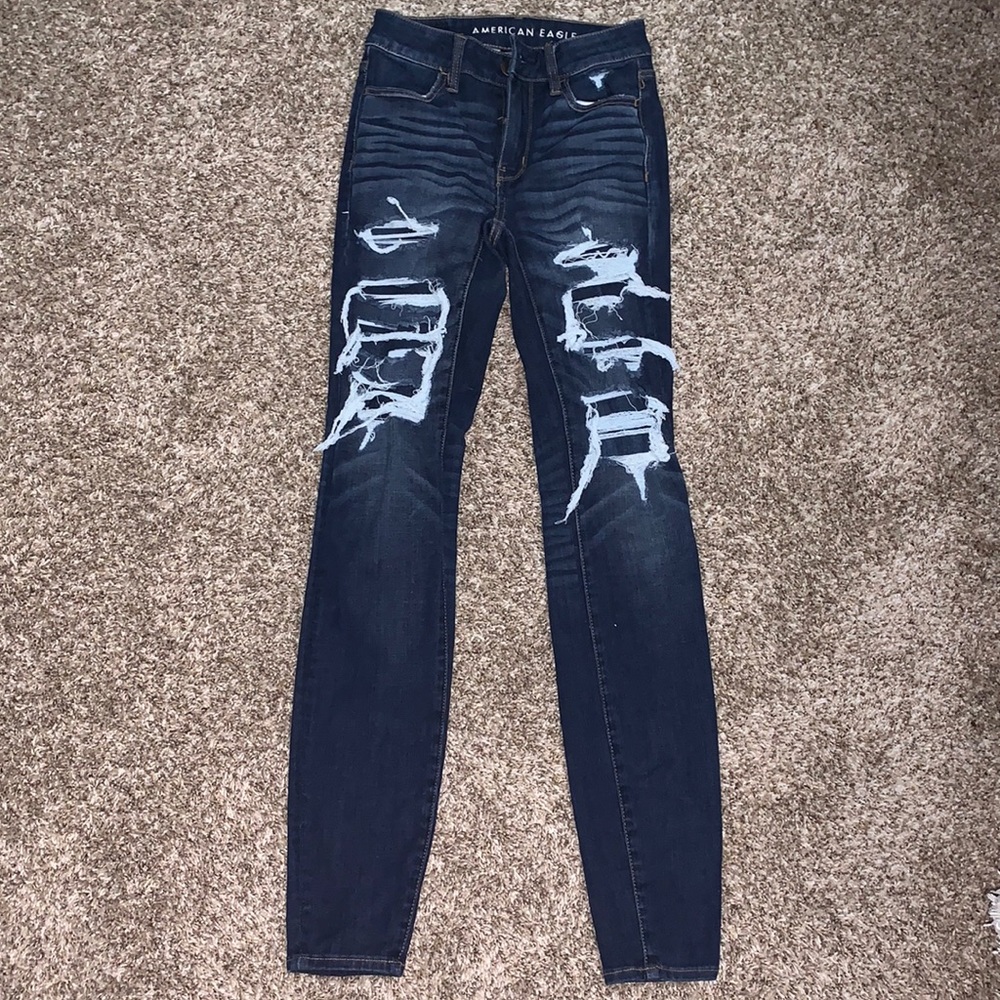 Super cute AE jeans!